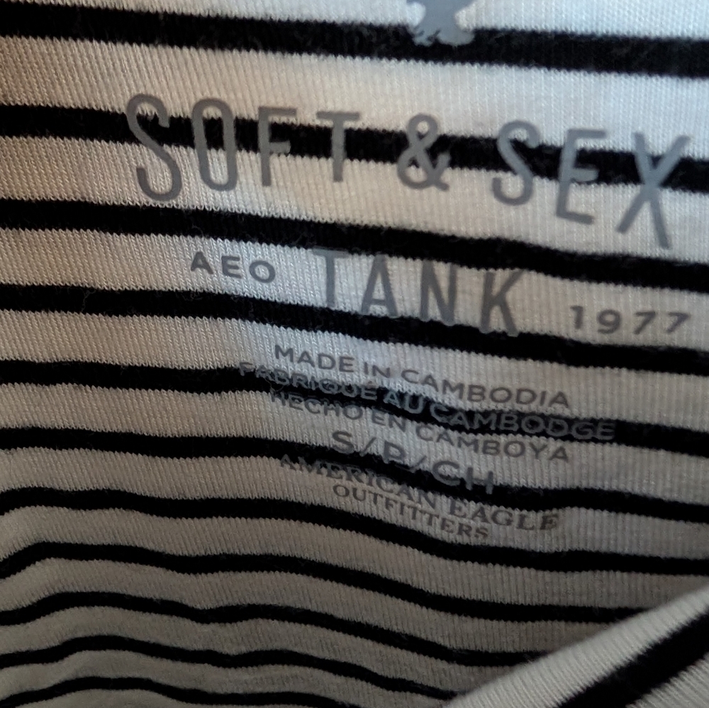 American eagle outfitters soft and sexy striped tube top. Size small juniors - Picture 7 of 7